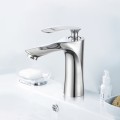 Vòi lavabo tay khuyết nóng lạnh đồng thau mạ Crome Navier NV-717 ( 20cm)